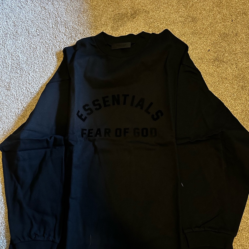 Essentials Long Sleeve Black